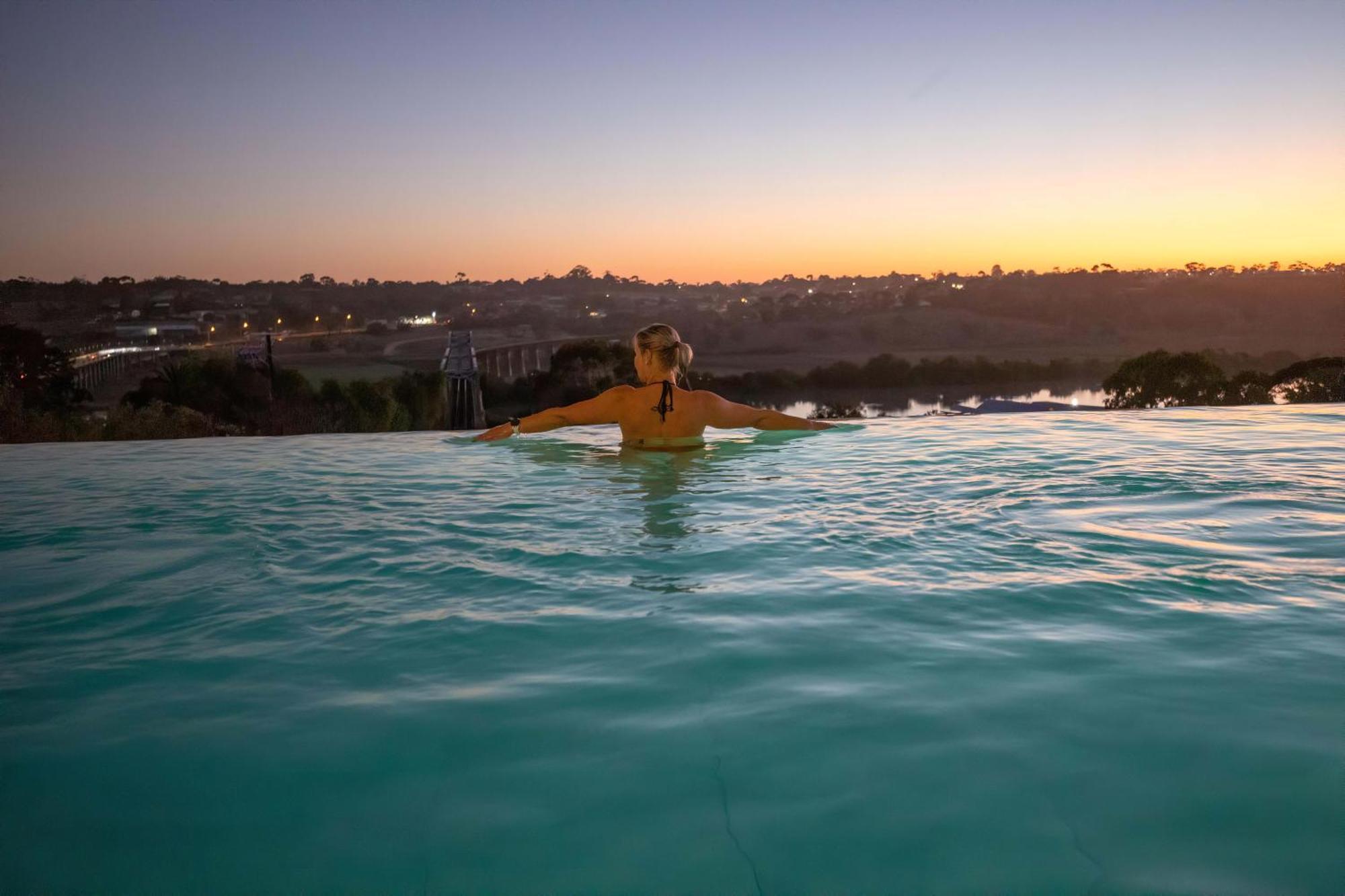 Bridgeport Hotel Murray Bridge Bagian luar foto