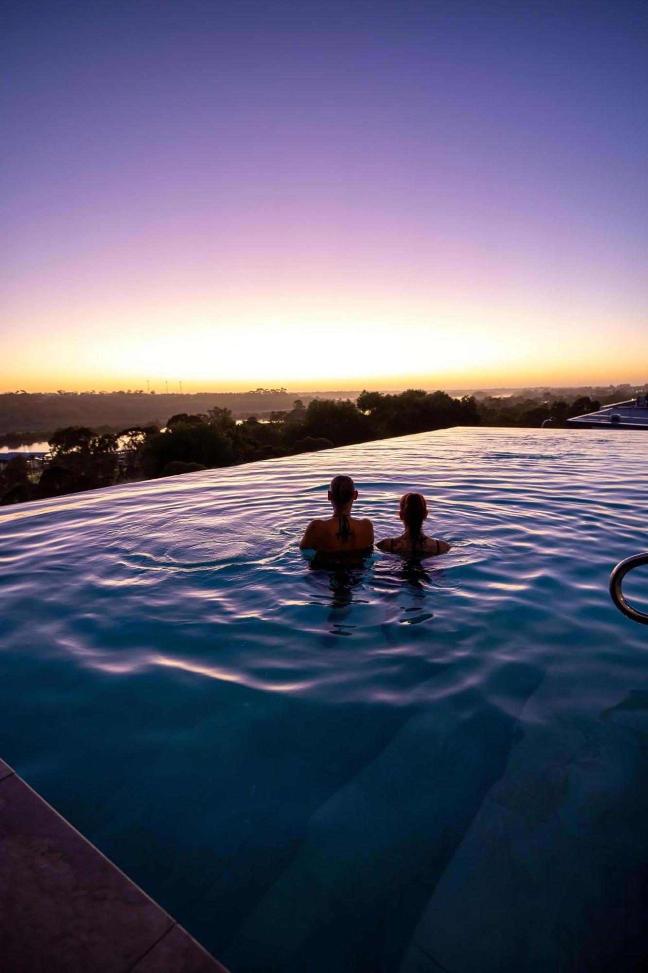 Bridgeport Hotel Murray Bridge Bagian luar foto