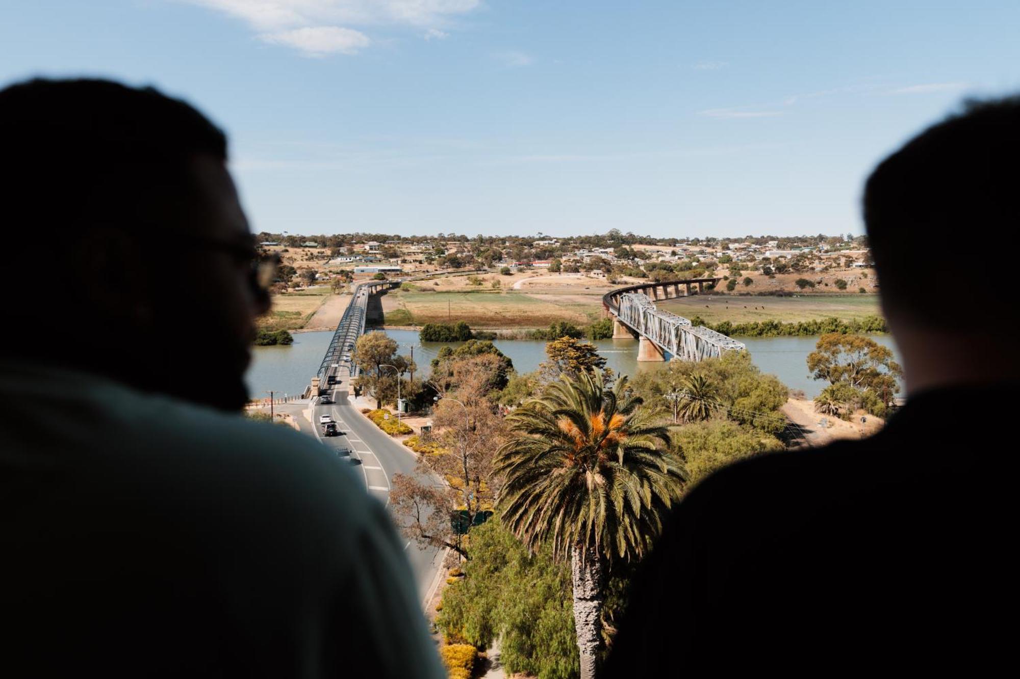 Bridgeport Hotel Murray Bridge Bagian luar foto