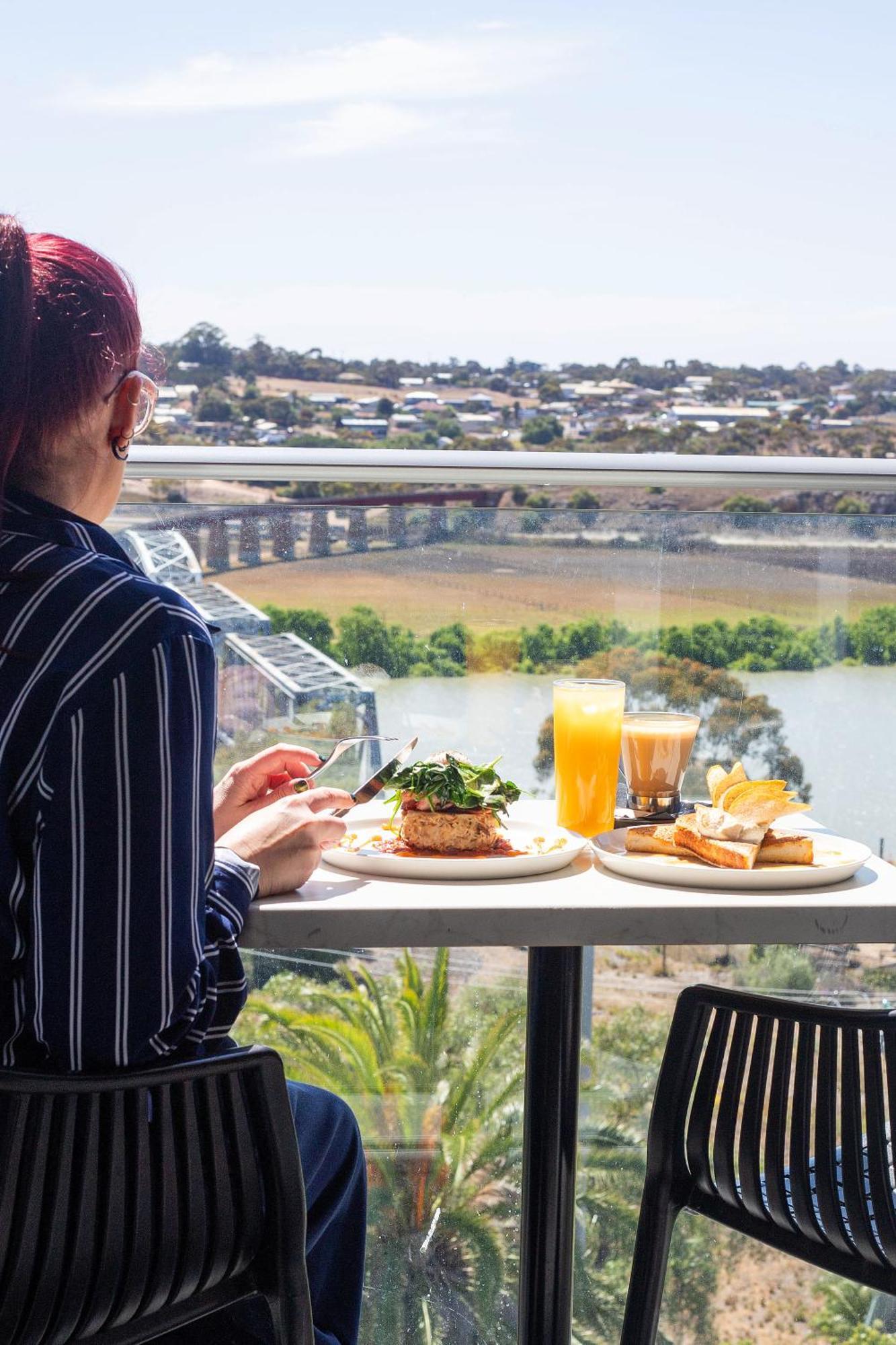 Bridgeport Hotel Murray Bridge Bagian luar foto